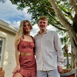 Meet your Posher, Kayla